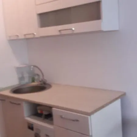 Estivapartament شقة *